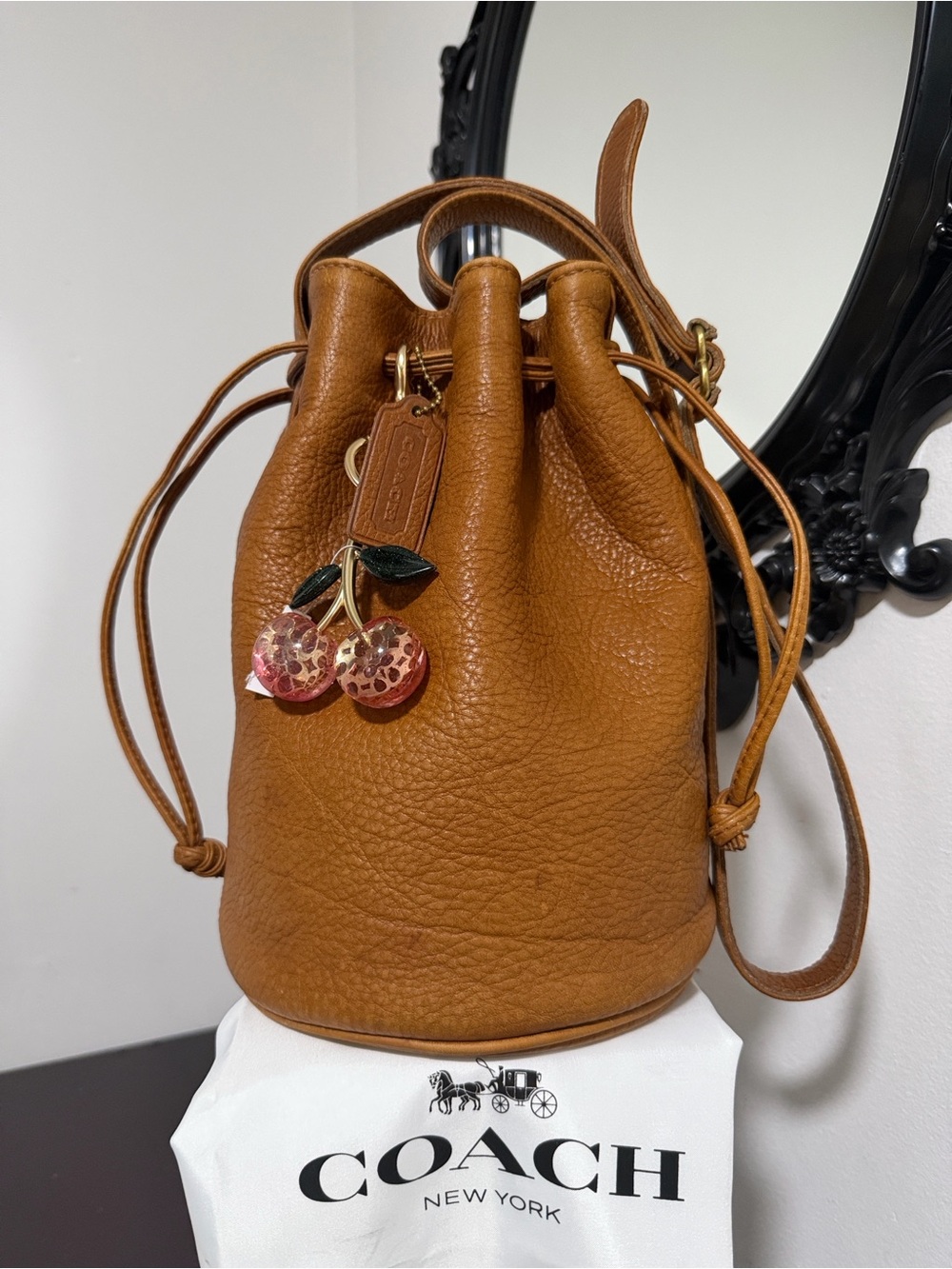 Coach Vintage Pebble Leather Drawstring Bucket Bag - Tan Brown 🎀🎀🎀